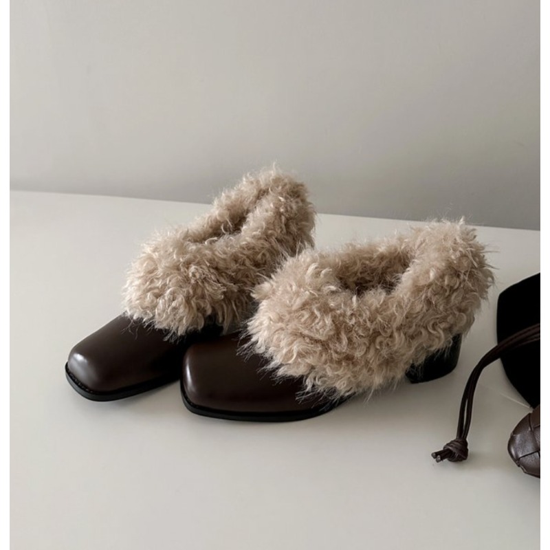 Women Fashion Over 40 - Sepatu Mary Jane Wanita Berbulu Wol